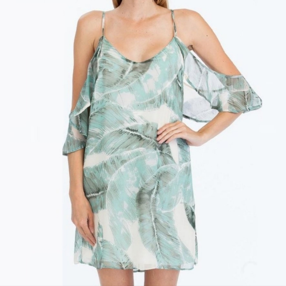 Lulu's Euc Spaghetti Straps Cold Shoulder Green F… - image 1